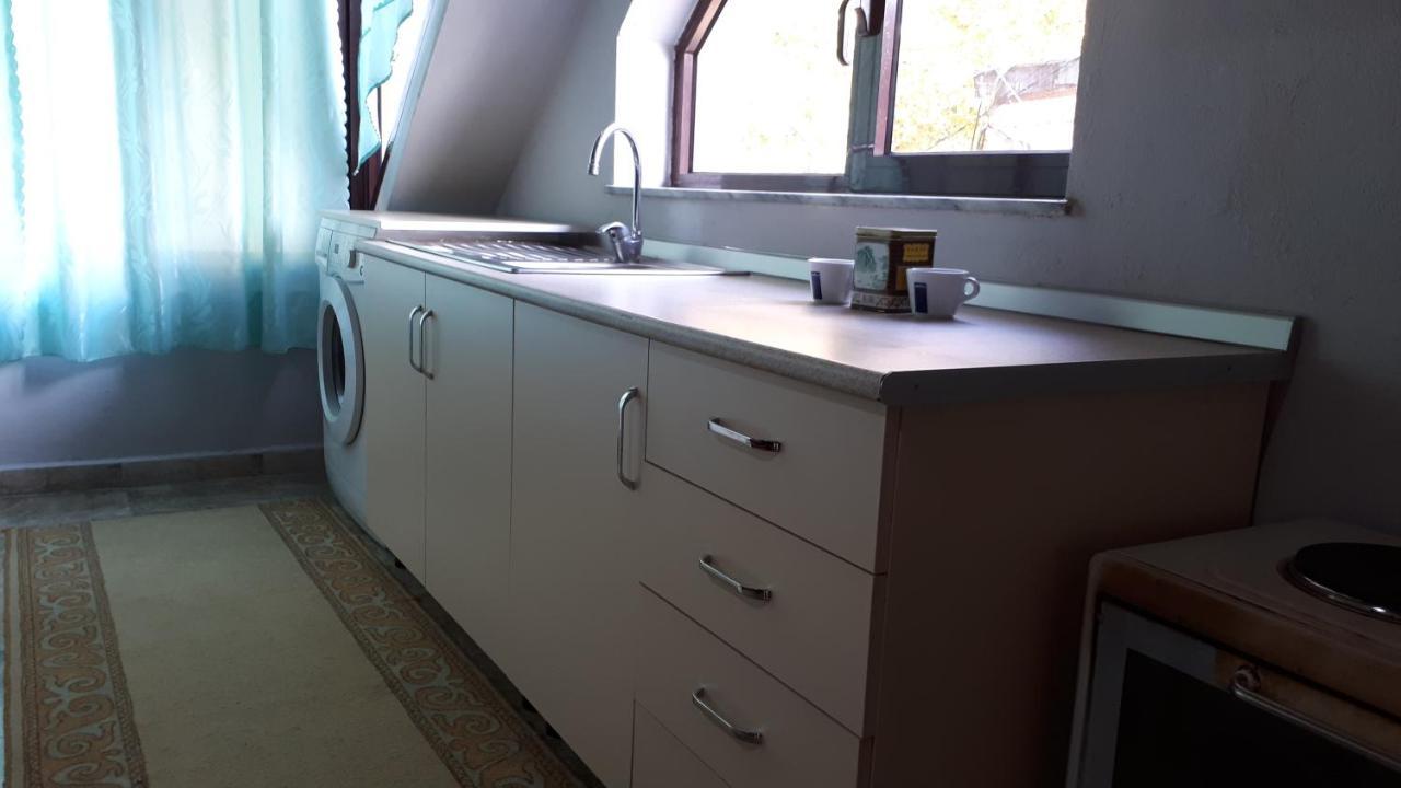 Vila Sula Guesthouse Durrës Zewnętrze zdjęcie