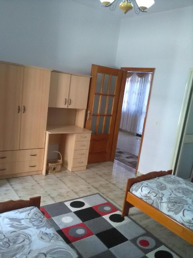 Vila Sula Guesthouse Durrës Zewnętrze zdjęcie